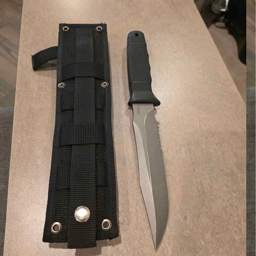 Black Tactical Knife with Sheath